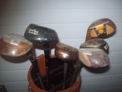 vintage-golf-clubs_220705044439